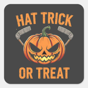 Hat Trick oder Treat Spooky Halloween Eishockey Quadratischer Aufkleber