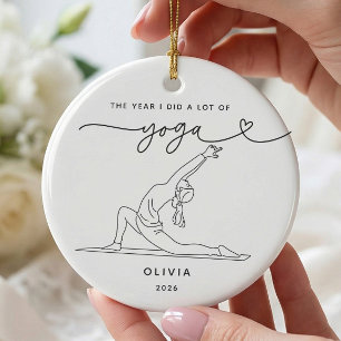 Hat viel Yoga gemacht Personalisierter Weihnachtss Keramik Ornament