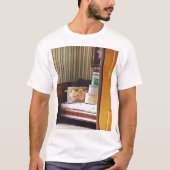 Hatboxes Seen Through an Open Door T-Shirt (Vorderseite)