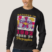 Hatched in 1982 Aged to Perfeggtion Sweatshirt (Vorderseite)