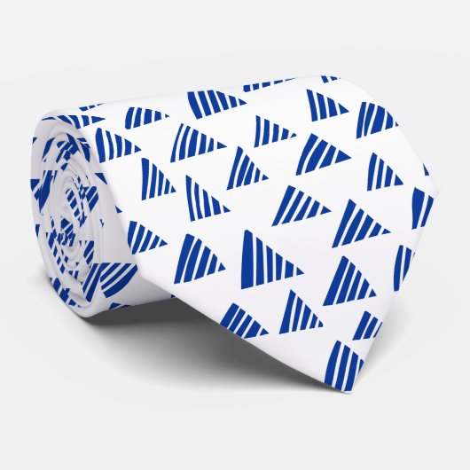 Hatched Triangle 250319 - Deep Navy on White Krawatte (Gerollt)