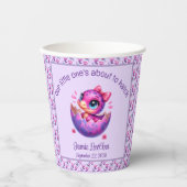 "Hatching bald" Lila Dinosaur Baby-Dusche Pappbecher (Vorderseite)