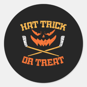 Hattrick oder Süßigkeiten Eishockey Halloween Jung Runder Aufkleber