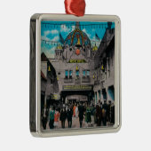 Hauben-Hotel vom Ozean-Park-Pier Silbernes Ornament (Rechts)