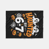 Haunted By 67 Funny Pumpkin And Ghost Halloween Co Fleecedecke (Vorderseite (Horizontal))