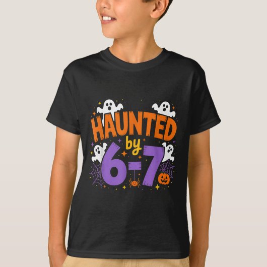 Haunted By 6-7 Halloween Ghosts And Sders Design T-Shirt (Vorderseite)