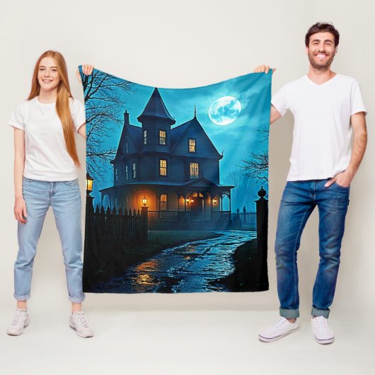 Haunted Mansion Blue Moonlight Night Design Fleecedecke (Beispiel)