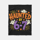 Haunted Six Seven 6 7 Meme 67 Skeleton Hand Hallow Fleecedecke (Vorderseite)