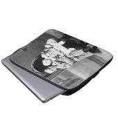 Haunting Vintage Sibling Portrait Laptopschutzhülle (Vorne Knopf)