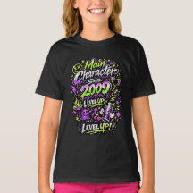 Hauptfigur seit 2009 Geburtstags-T-Shirt für Tee