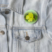 Hauptgelbe Wildblume-Koordinationselemente Button (Beispiel)