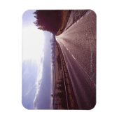 Hauptstrasse mit niedriger Wintersonne. Magnet (Vertikal)