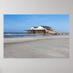 Haus auf Pfählen am Strand von St. Peter Ording Poster