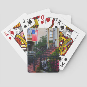 Haus im historischen Viertel im Frühling Spielkarten
