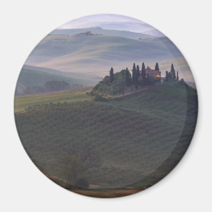 Haus in der Toskana am Morgen Nebel runder Magnet