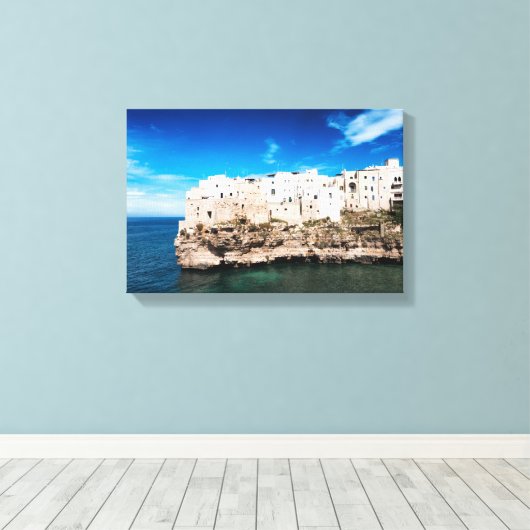 Häuser in Polignano a Mare auf einer Klippe in Pug Leinwanddruck (Insitu (Holzboden))
