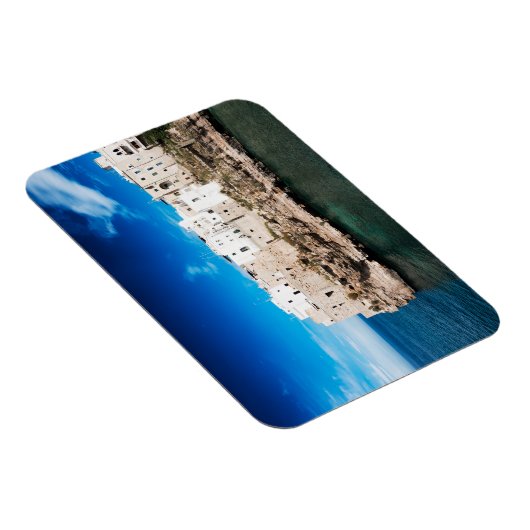 Häuser in Polignano a Mare auf einer Klippe in Pug Magnet (Rechte Seite)