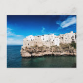 Häuser in Polignano a Mare auf einer Klippe in Pug Postkarte (Vorderseite)