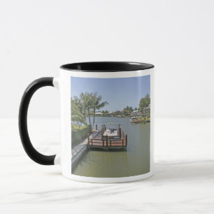 Häuser und Stege am Kanal Marco Island Florida Tasse