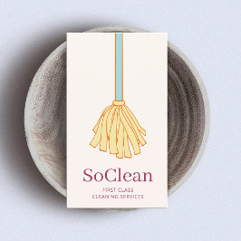 HaushaltshausHaushaltshilfe halten Gelber Mopp Visitenkarte