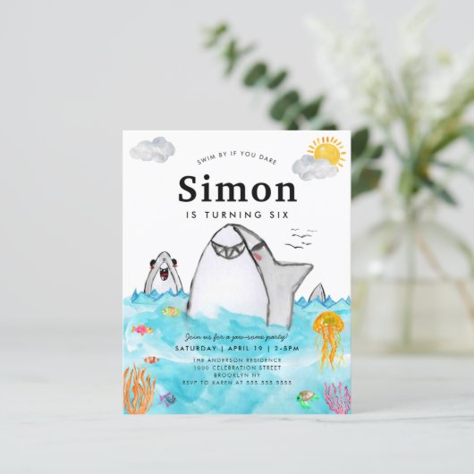 Haushaltsmittel unter dem Meeresschwimmermeer Gebu (Stehend Vorderseite)