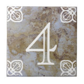 Hausnummer - spanisches Weiß auf Kalkstein Fliese (Vorderseite)