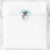 Haustier Groomer Welpe in der Tube Niedlich Runder Aufkleber (Tasche)