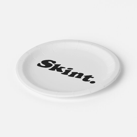 Haut. Pappteller (Schrägansicht)