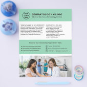 Hautarzt-Logo QR Softgrün Flyer (Einzeln)
