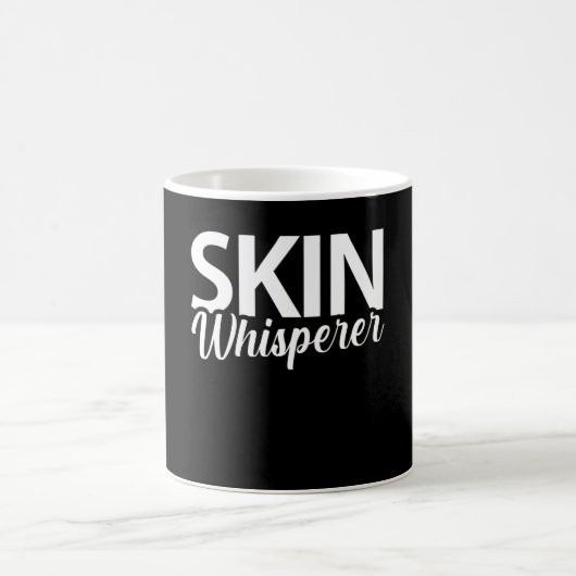 Hautflüstern Funny Skin Dermatology Kaffeetasse (Mittel)