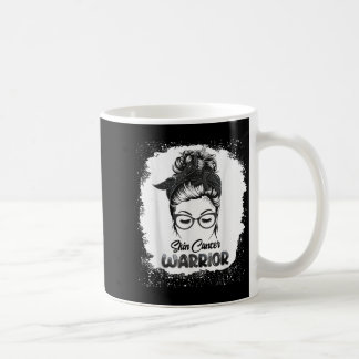 Hautkrebs-Krieger gebleicht Messy Bun Survivor sei Kaffeetasse
