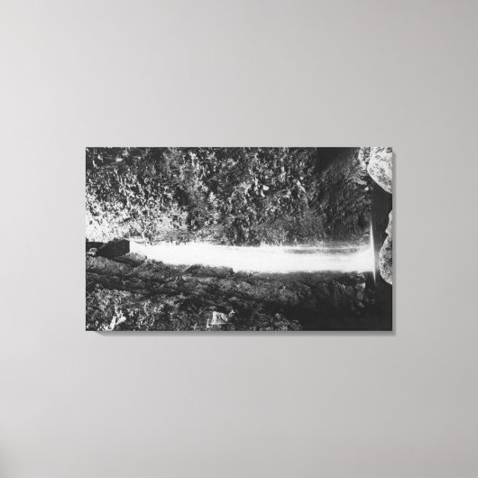 Hauula, HI - Sacred Falls, nähe Cooper Ranch Inn Leinwanddruck (Vorderseite)