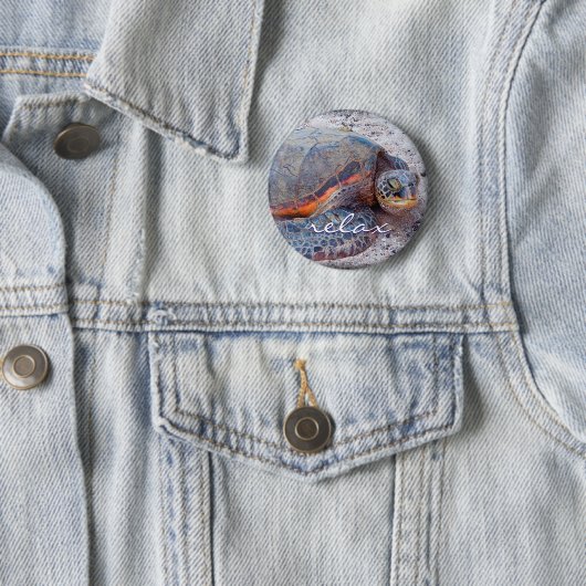 Hawaii Honu Sea Turtle Foto Relax Script Bold Button (Beispiel)