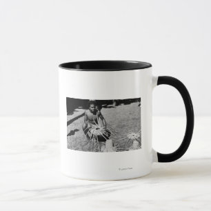 Hawaii - Mann, der Kokosnuss-Hut-Fotografie macht Tasse