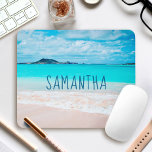 Hawaii Sandy Beach Blue Ocean Foto Individuelle Na Mousepad<br><div class="desc">Erinnern Sie sich an den frischen Salzgeruch der Meeresluft, wenn Sie diese atemberaubende, lebendige Fotografie personalisierten Namen mousepad verwenden. Entdecken Sie die Einsamkeit eines leeren hawaiianischen Strandes. Ein tolles Geschenk für jemanden, der etwas Besonderes ist! Geben Sie einfach den Namen Ihrer Wahl ein und Sie können dieses Mousepad ganz einfach...</div>