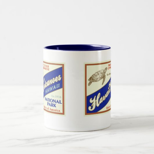 Hawaii-Vulkan-Nationalpark (Schildkröte) Zweifarbige Tasse (Mittel)