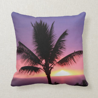 Hawaiian Palm Tree & Colorful Sunset Kissen