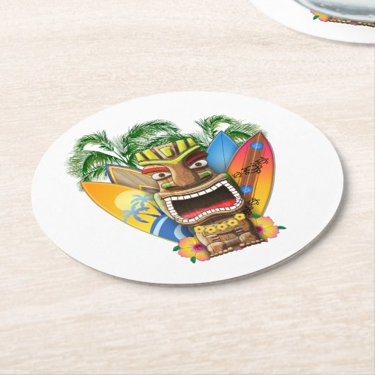 Hawaiianisches Tiki-Surfen Runder Pappuntersetzer (Angewinkelt)