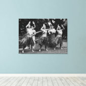 HawaiiHula Dancers FotografHawaii Leinwanddruck (Insitu (Holzboden))
