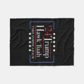 Hawk Tuah Funny holen Amerika zurück Fleecedecke (Vorderseite (Horizontal))