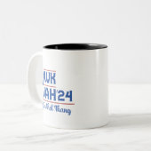 Hawk Tush Spit auf diese Sache Präsident Trump Zweifarbige Tasse (Vorderseite Links)