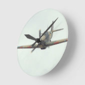 Hawker Hurricane `Last of the many' Runde Wanduhr (Winkel)