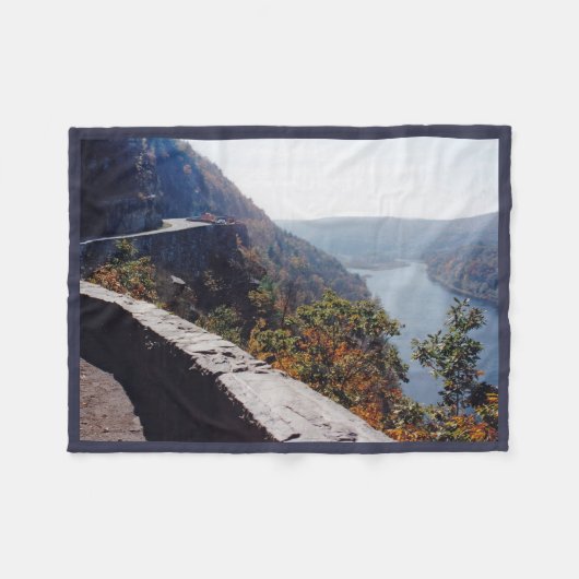 Hawksnest Fleecedecke (Vorderseite (Horizontal))