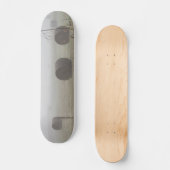 Hay Bales im Nebel Skateboard (Vorderseite)