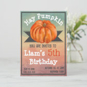 Hay Pumpkin Fall Birthday Party Invitation Einladung (Stehend Vorderseite)
