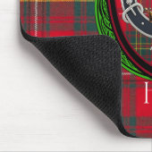 Hay schottisches Clan-Tartan und Wappen Mousepad (Ecke)