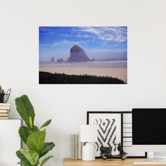 Haystack Rock am Canon Beach 2 Poster (Heimbüro)