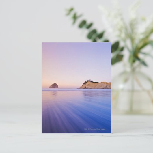 Haystack Rock bei Morgendämmerung verschwommene Li Postkarte (Stehend Vorderseite)