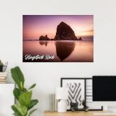 Haystack Rock, Küste von Oregon, USA Poster (Heimbüro)