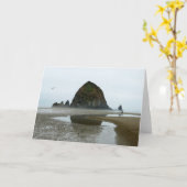 Haystack Rock Reflection on Cannon Beach, Oregon Karte (Gelbe Blume)